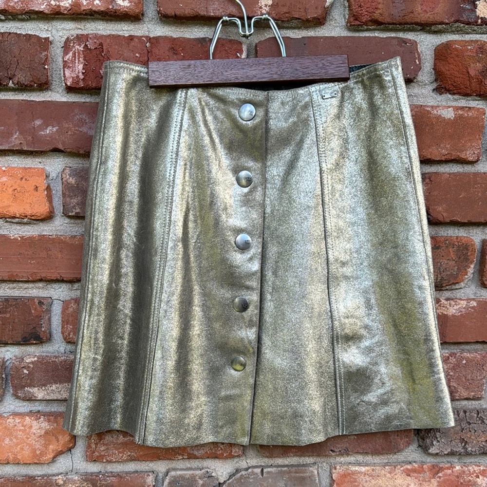 Vélez Gold Leather Metallic Shimmering Snap Vintage A Line Mini Skirt 6